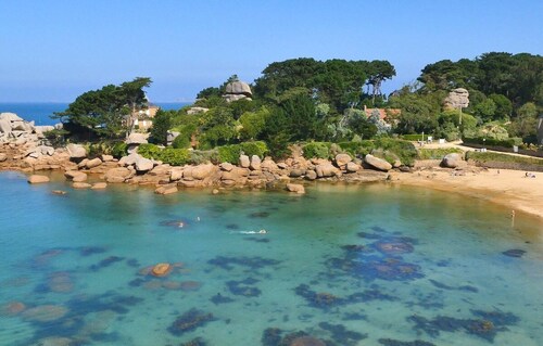 Prestigious stay in Lannion: between city and beac