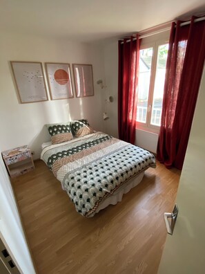 1 bedroom, WiFi, bed sheets