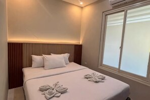 Unclassified image, 4 of 19, button - El Nipa Hotel Labuan Bajo (Wae Kelambu)