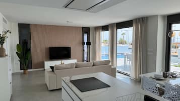 3 bedrooms, Internet