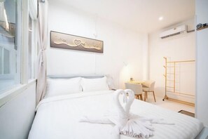 Room - ZJ House(Phuket Town) (Phuket)