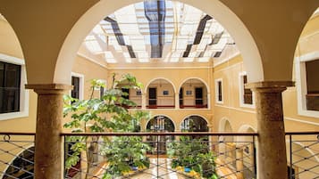 Enceinte de lâhĂ©bergement