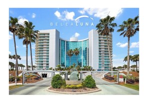 Exterior - NEW! 3.5 bedroom 3.5 bath condo in Orange Beach, walking distance to Flora-Bama! (Orange Beach)