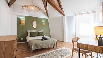 4 Schlafzimmer, Bügeleisen/Bügelbrett, WLAN, Bettwäsche