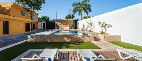Pool