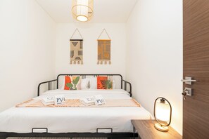 设计公寓, 阳台, 城市景观 | 客房内保险箱、遮光窗帘、隔音、熨斗/熨衣板