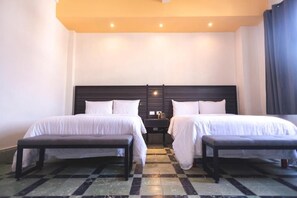 1 bedroom, free WiFi, bed sheets - Double Comfort Meets City Fun: Pool Stay Near Mérida’s Best Sights (Mérida)