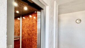 Interior - Apartment in Roquetas Near the Beach (Roquetas de Mar)