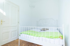 1 Schlafzimmer, Bügeleisen/Bügelbrett, Bettwäsche