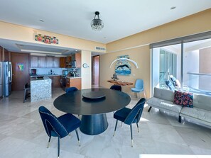 House | 2 bedrooms - Waves Relaxation Oceanfront 2BR Family Condo (Puerto Peñasco)