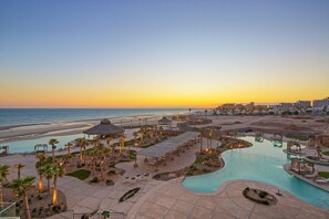 2 bedrooms - Beachfront Elegance at Las Palomas (Puerto Peñasco)