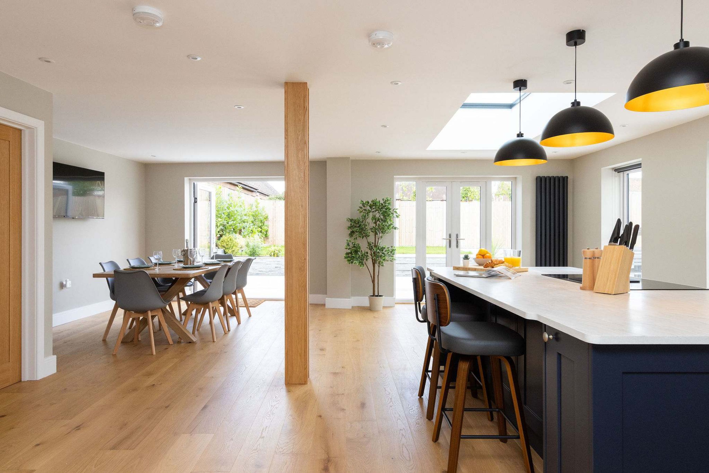 House | 5 bedrooms, Internet