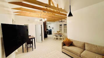 Télévision, espaces bureaux