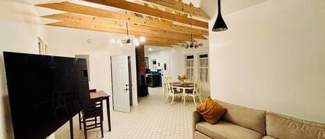 تلفزيون، مكتب