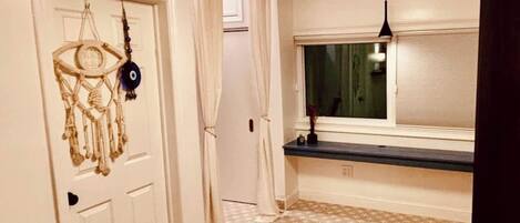 2 多间卧室、熨斗/熨衣板、免费 WiFi、床单