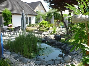 Property grounds - Tiny Home 'Am See' with Shared Terrace, Shared Garden and Wi-Fi (Rust)