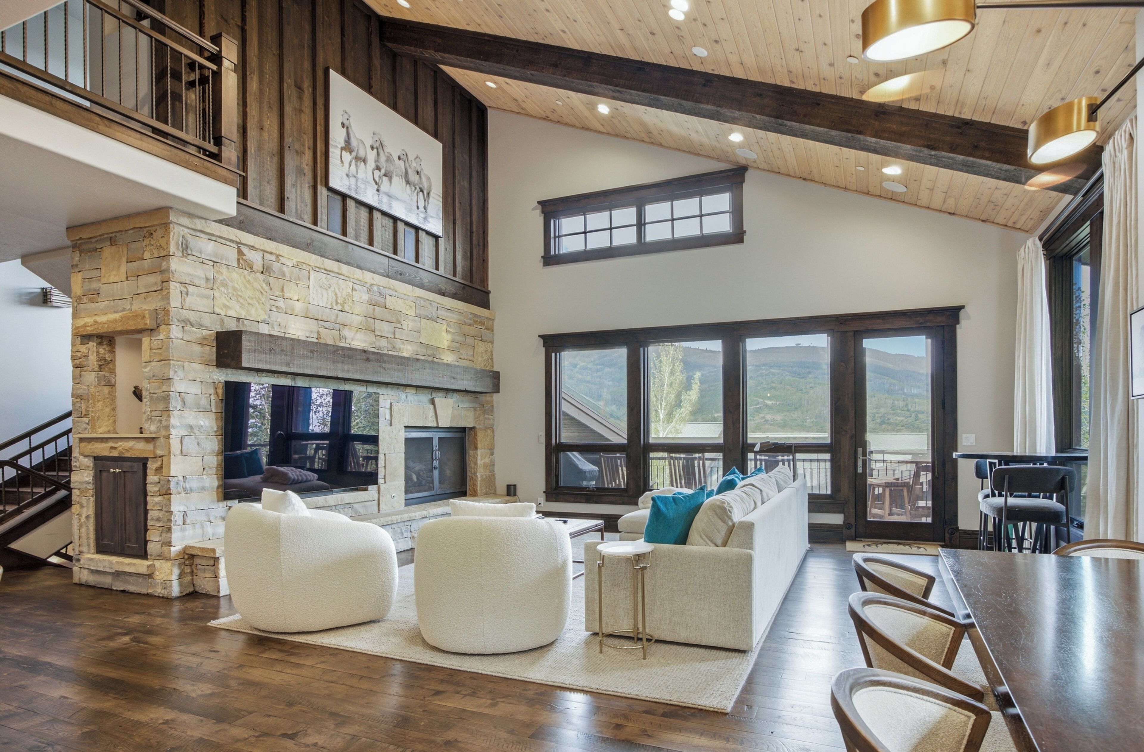 Smart TV, fireplace, music library, video library