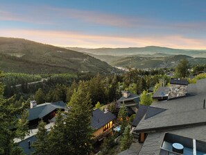 Aerial view - Gorgeous 4 BR Townhome with stunning views! Free shuttle to lift! Hot Tub! (Park City)