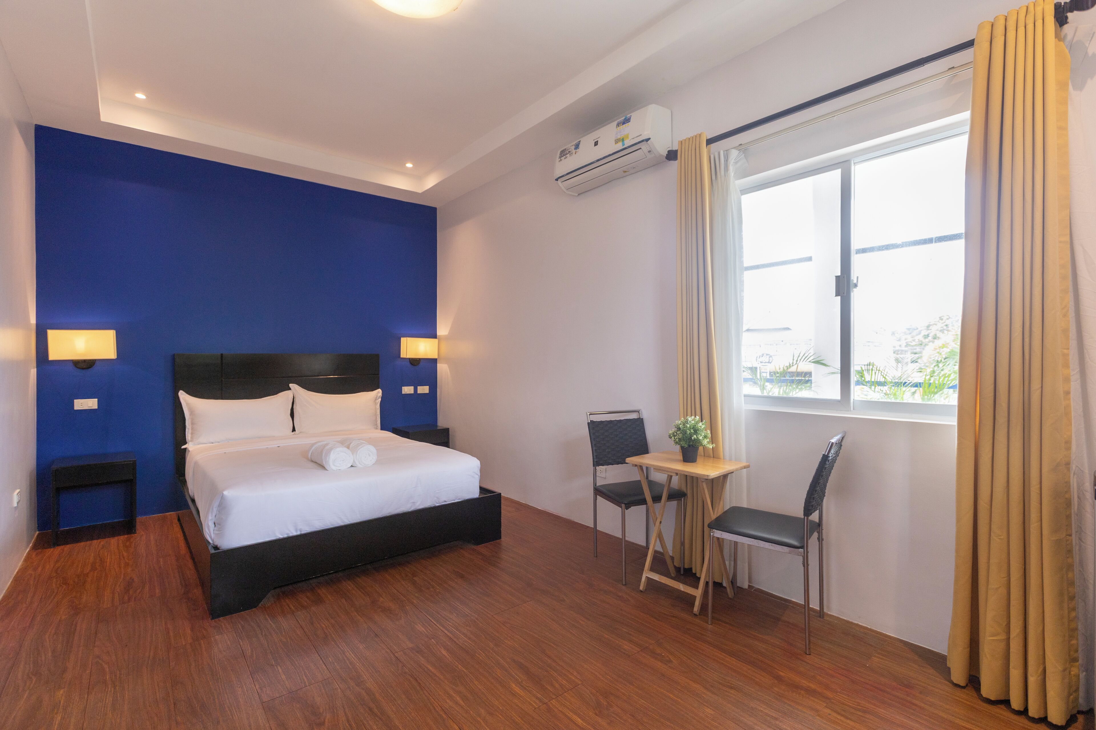 Superior Room, 1 Queen Bed, Non Smoking, Private Bathroom