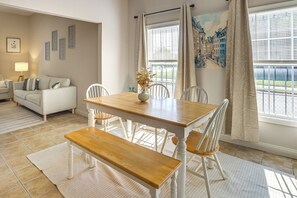 Apartment (1 Bedroom) | Interior