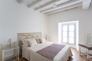 Iron/ironing board, WiFi - Charming Cottage at Lydie’s in the Heart of Béarn des Gaves (Dognen)