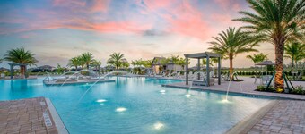 Pet-Friendly Verdana Village Villa | 3BR| Sleeps 8 | Pool & Fitness