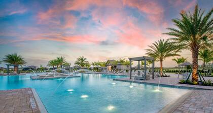 Pet-Friendly Verdana Village Villa | 3BR| Sleeps 8 | Pool & Fitness