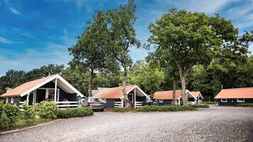 Casa de campo clåssica, 2 quartos, aceita animais de estimação | Wi-Fi (sobretaxa), roupa de cama