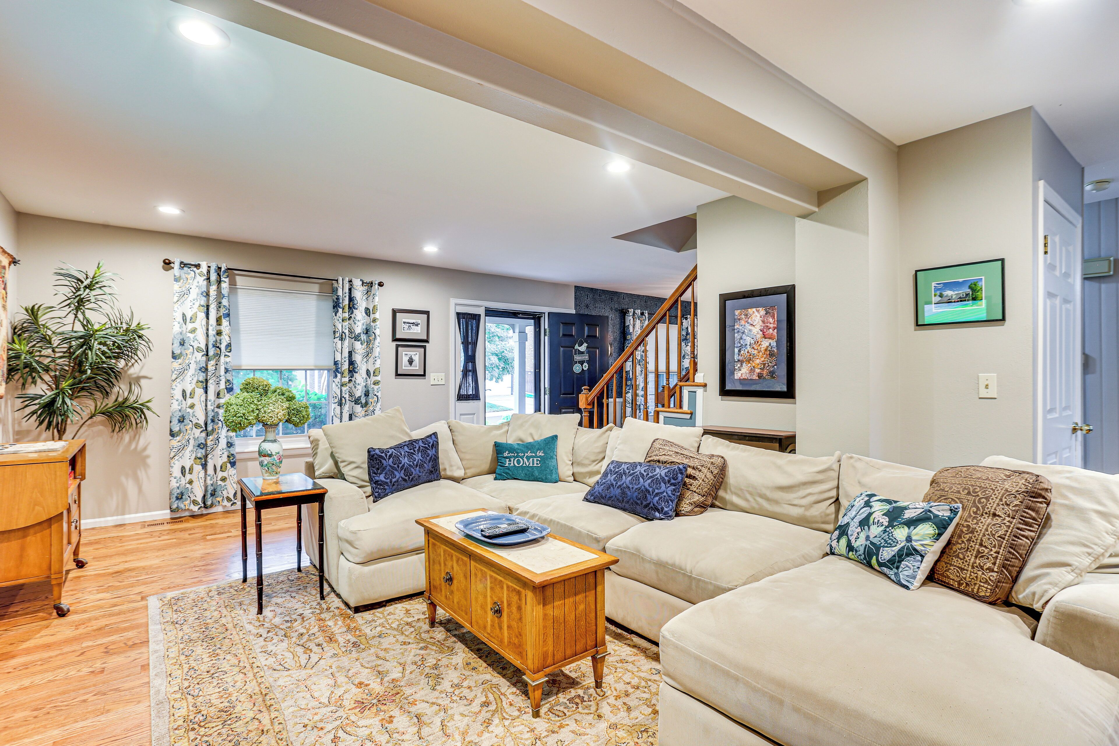 House (5 Bedrooms) | Interior