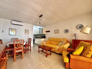 Bungalow | Living room
