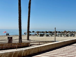 Unclassified image, 4 of 43, button - Belvilla by Oyo Luxury Tropicana Club (Roquetas de Mar)