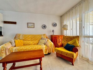 Living room - Belvilla by Oyo Luxury Tropicana Club (Roquetas de Mar)