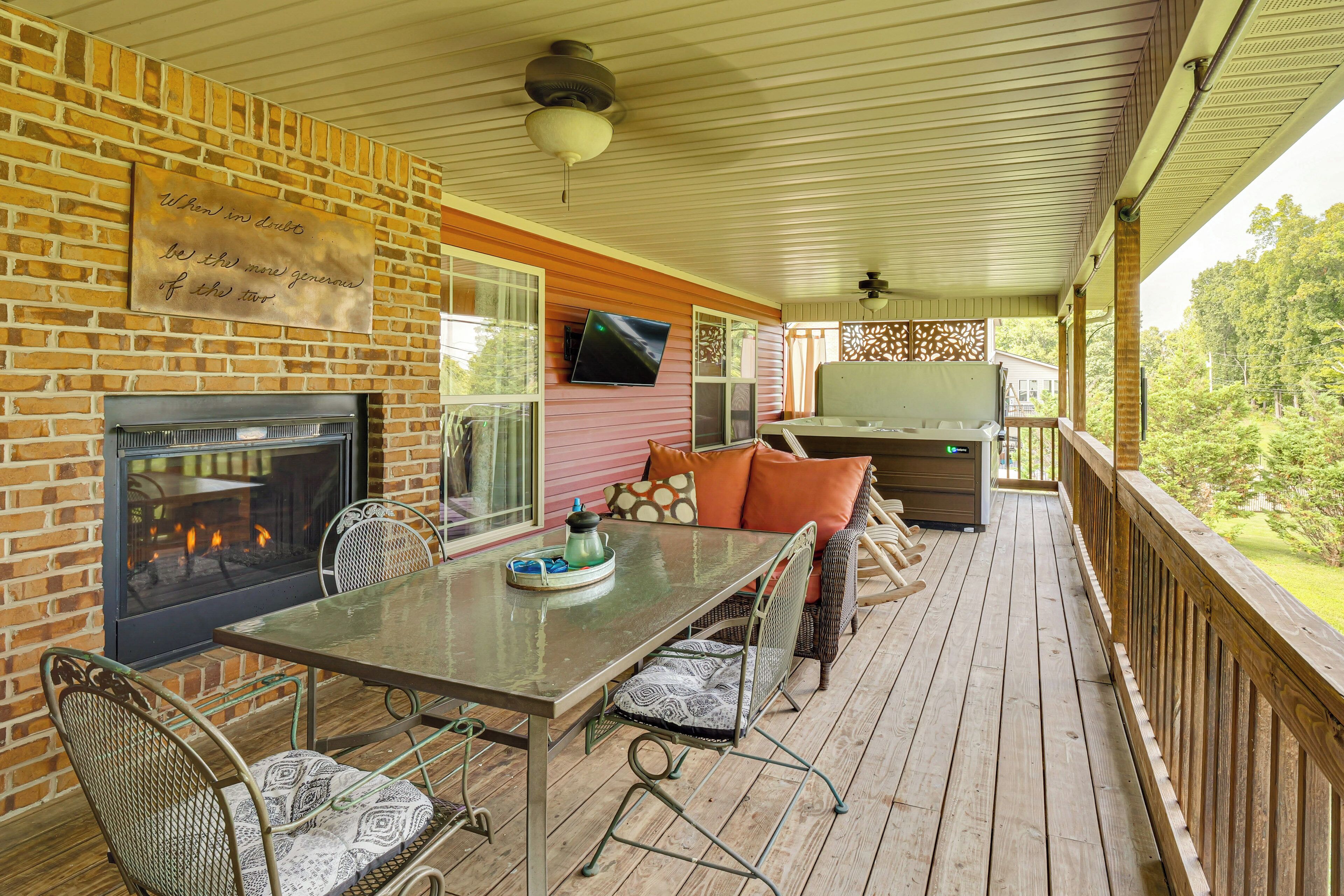 House (4 Bedrooms) | Interior