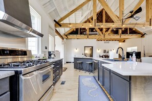 منزل (4 Bedrooms) | المنشأة من الداخل