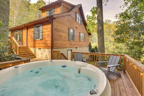 House (2 Bedrooms) | Front of property - Ski, Fish & Hike: Outdoorsy Retreat in Vilas! (Vilas)