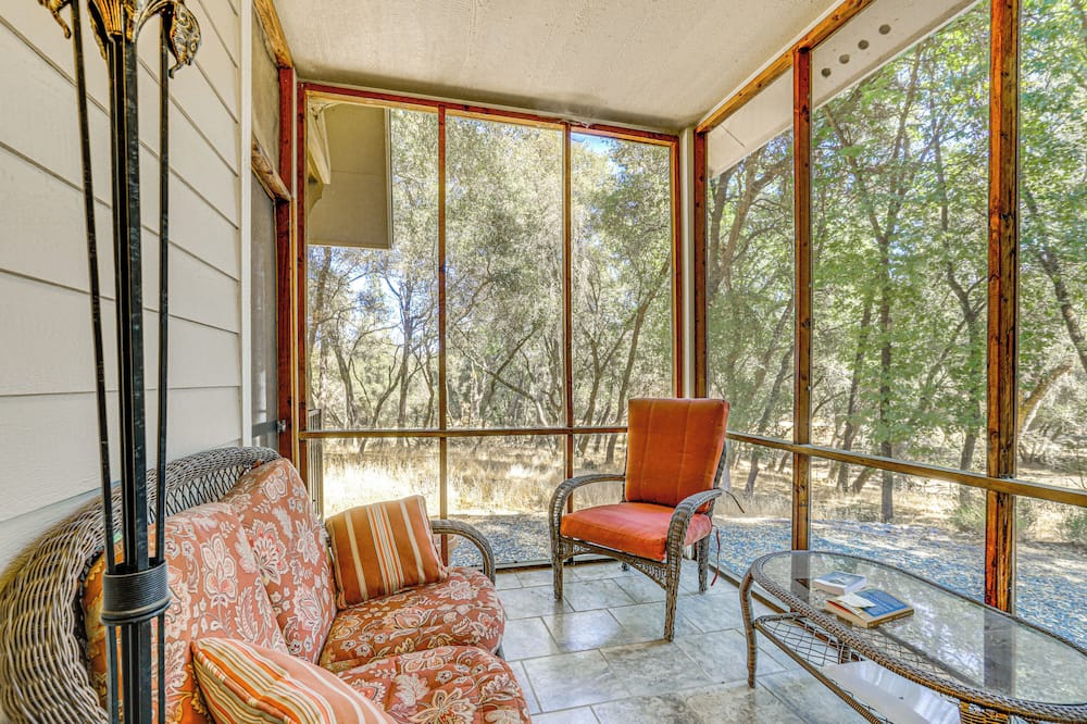 All-season Outdoor Base Camp: Gold Country Home! - Nashville, CA