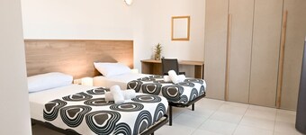 Mediterranean Villa Fabulous 5-bedroom villa in St. Paul's Bay Malta