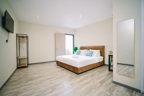 Room - Swing & Pillows @ Putrajaya Selangor (Putrajaya)