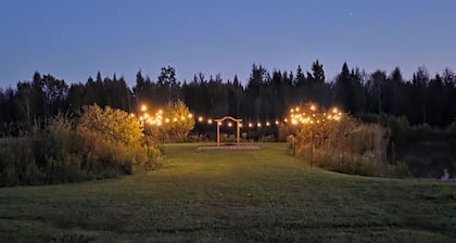 Gather Here: 3,000 Sq Ft Lodge in Michigan's U.P. – Pond, Fire, Sleeps 14