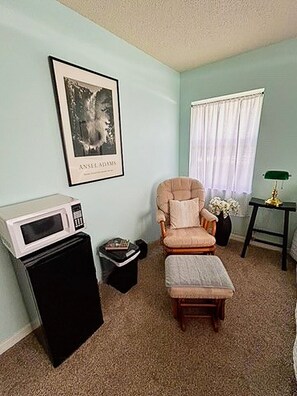 Room, 1 Bedroom, Pool View