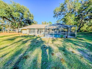Front of property - Private Room at Crystal River Retreat with Salt Water Pool (Crystal River)