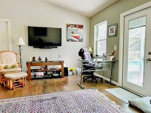 Căn hộ, 2 phòng ngủ, quang cảnh vườn | Khu phòng khách