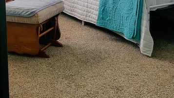 Room, 1 Bedroom, Pool View | Free WiFi