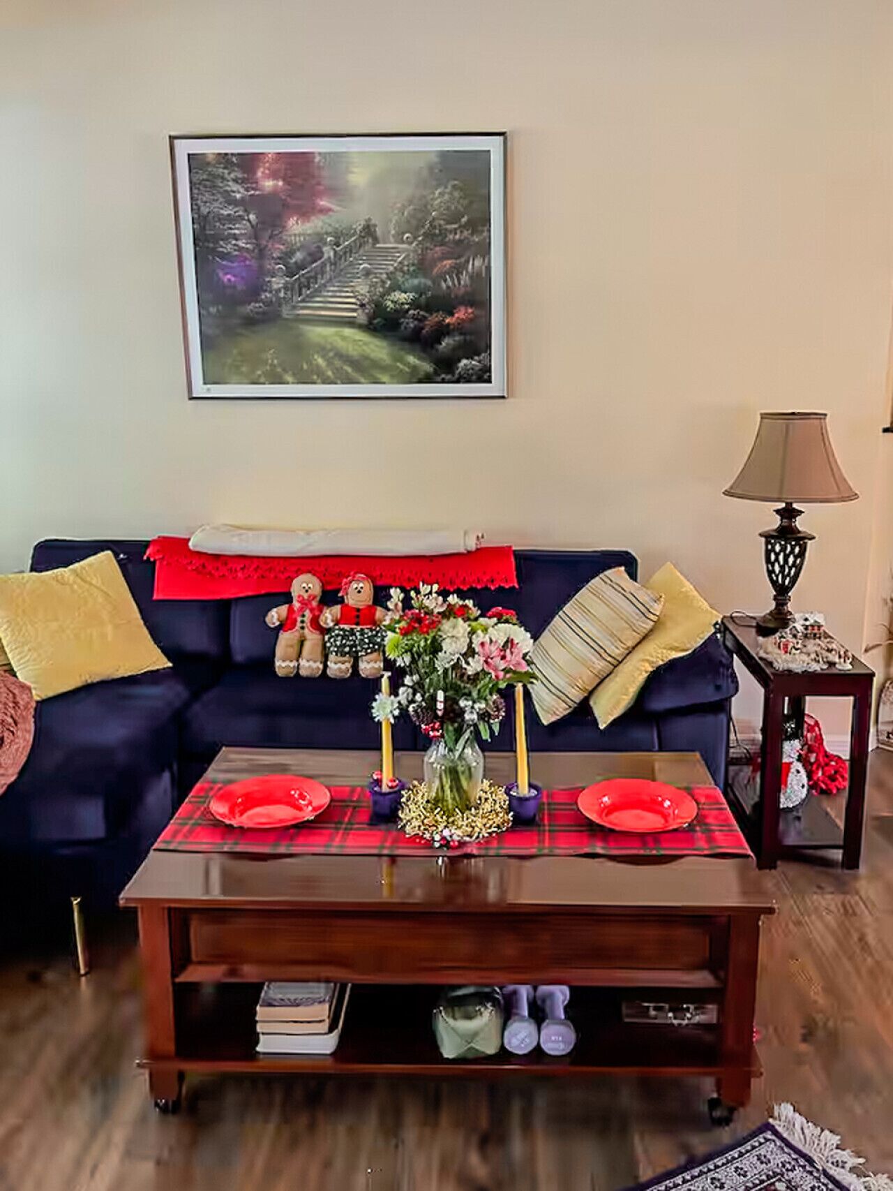 Room, 1 Bedroom, Pool View | Living area