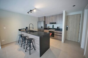 Apartemen, 1 kamar tidur, Boleh Merokok, balkon | Interior