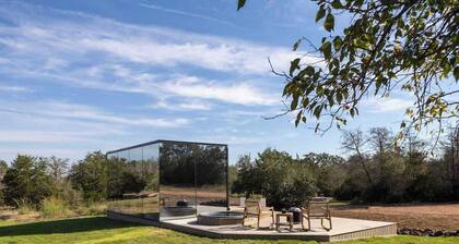 RT Creekside Glass Retreat | Cowboy Pool/Hot Tub