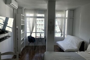 1 chambre, fer et planche à repasser, Wi-Fi