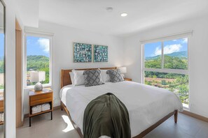 3 bedrooms, iron/ironing board, free WiFi, bed sheets - Contemporary Viva Jaco Residences Suite with Pool (Jacó)