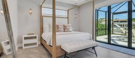 4 bedrooms, desk, iron/ironing board, travel cot