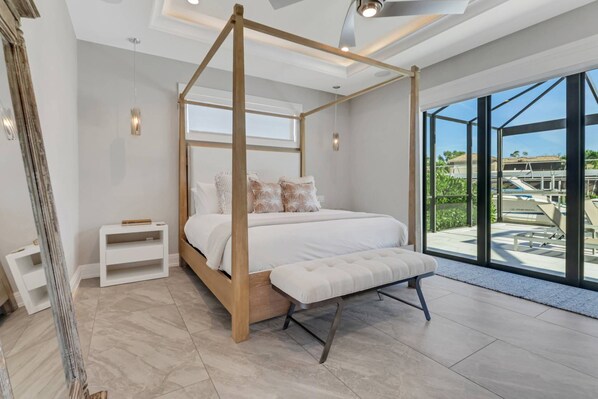 4 bedrooms, desk, iron/ironing board, travel crib